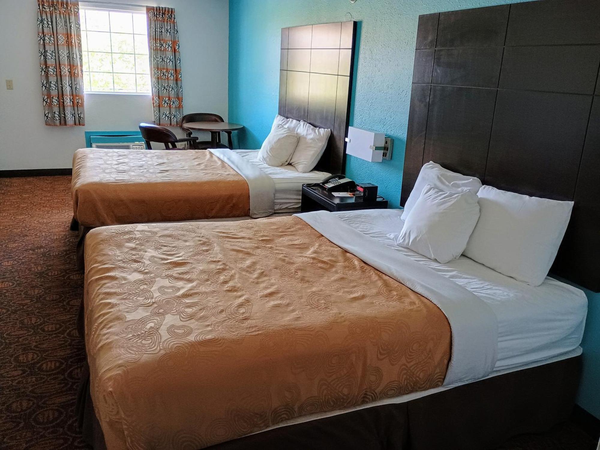 Howard Johnson By Wyndham Branson Theatre District Extérieur photo